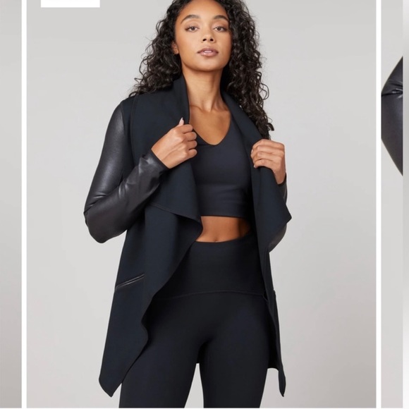 NEW Spanx Drape Front Jacket Black Sz XS Faux Leather Accents Snap Closure - Picture 10 of 13